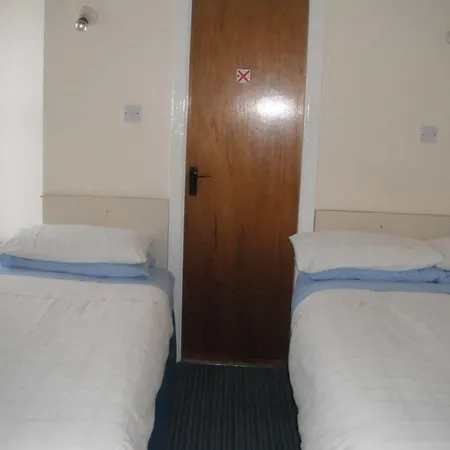 Clon Ross Hotell